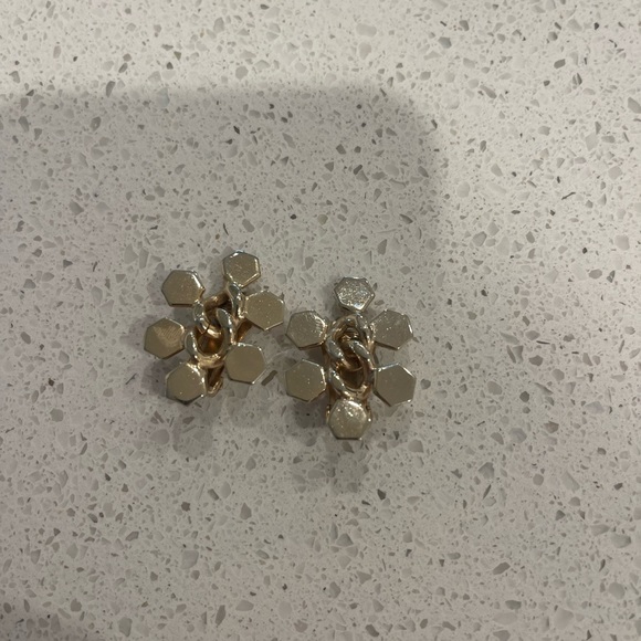 Jewelry - Vintage clip on earrings